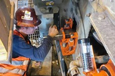 Servicing the Conveyor Cleaning Blade 