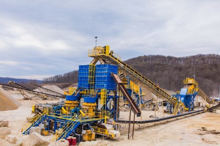 Pattison Sand's new aggregates plant opens 